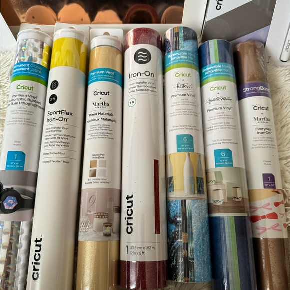 Cricut Materials - Picture 2 of 5